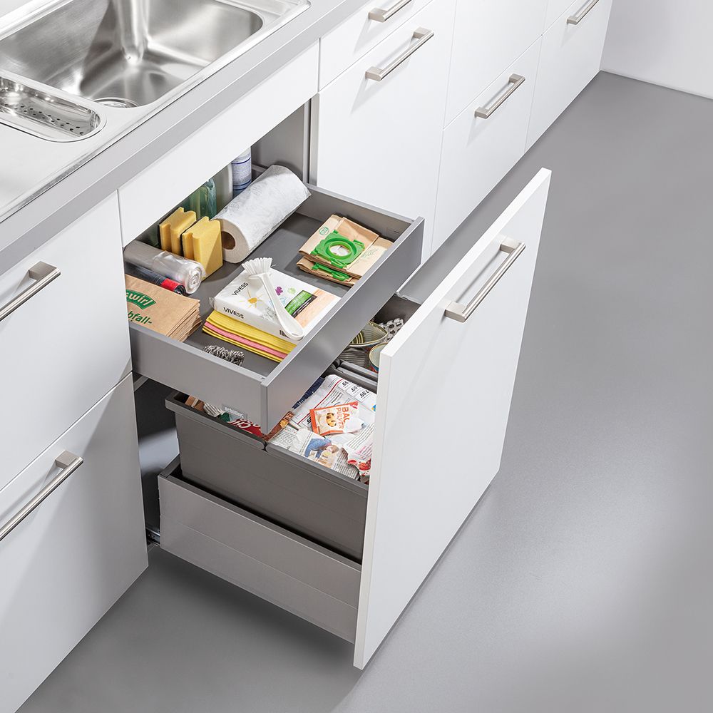Two way waste sorting with drawer